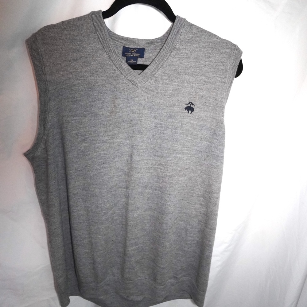 Brooks Brothers Men's Sweater Vest 100% Merino Wool "346" Line sz XL Light Gray